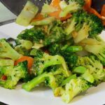 Stir-fried Bean Curd Rolls with Okra — 豆腸炒秋葵