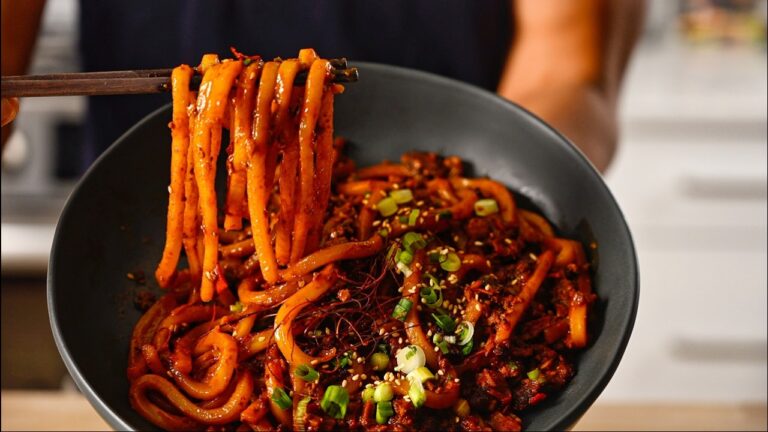 Korean Style Pan Noodles — 韩式炒乌冬面