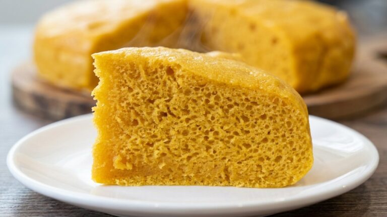 Steamed Pumpkin Sponge Cake — 南瓜蒸糕